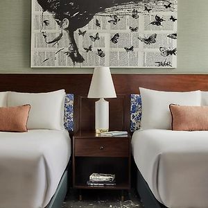 Deluxe  Room Disability Access